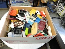 MODEL CAR INTERIOR SEAT TUB PARTS JUNK FORD CHEVY CHRYSLER DODGE MODEL