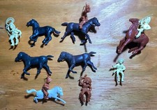 Small lot of older plastic Cowboys Indian figures