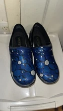 Savvy Nurse Slipon Floral Clogs Shoes Size 7.5 ( New)