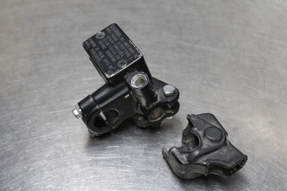 23-25 HONDA XR150L XR150 FRONT BRAKE MASTER CYLINDER Foto 2 de 4