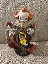 Pennywise & Georgie We All Float Q-Fig Max Elite Figure : Chapter Two ( no box)