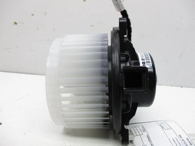 MOTOR SOPLADOR CALENTADOR DE AIRE ACONDICIONADO PARA CHEVROLET CRUZE BUICK REGAL 615 14-17 Foto 3 de 4