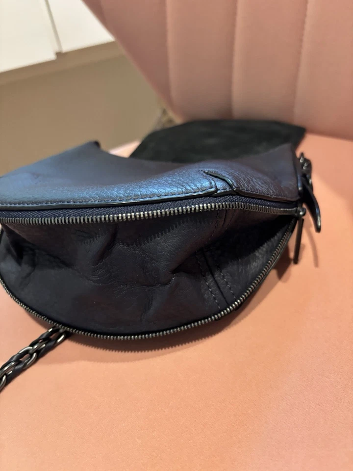 Bolso de hombro de cuero negro Rag & Bone bandolera con solapa y cremallera usado Foto 4 de 4