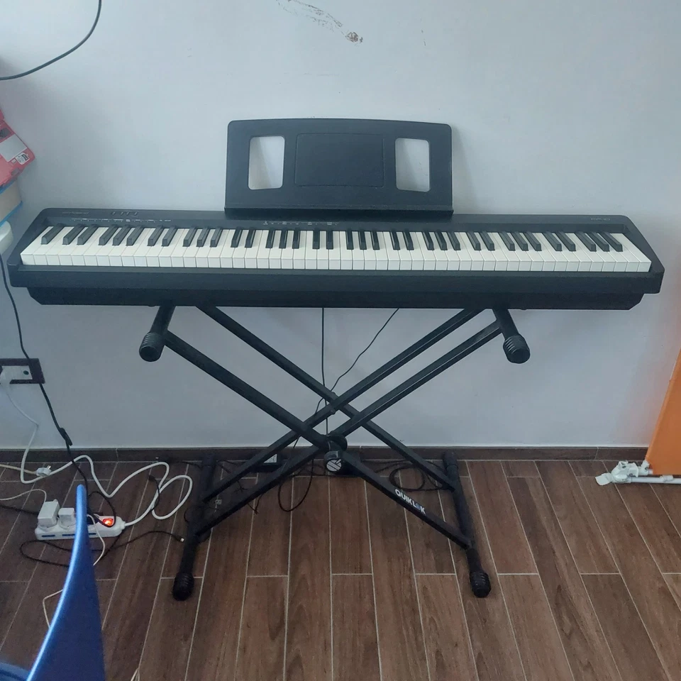 Roland FP-10, foto 2 di 5