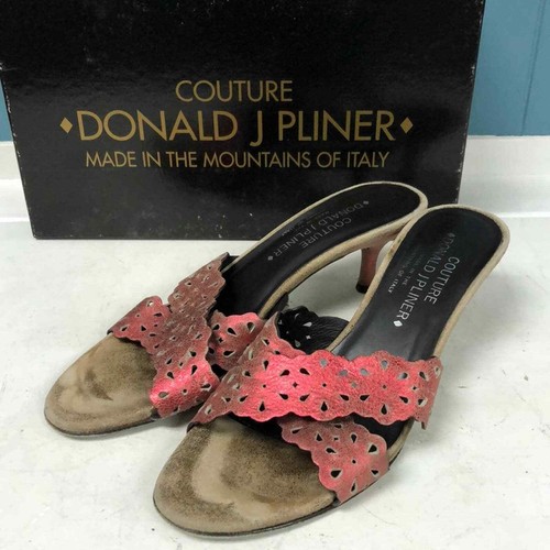 Donald J. Pliner KIND cinnamon red sandals with kitten heels women’s size 8