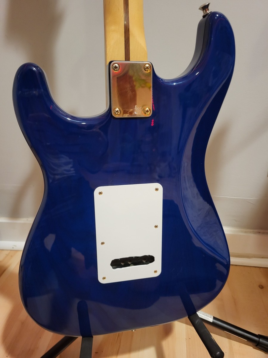 Fender Deluxe Players Stratocaster MIM Sapphire Blue