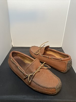 Minnetonka Tan Leather Moccasins with Bow Minnetonka | Shoes | Minnetonka Tan Moccasins With Fringe  main image 4