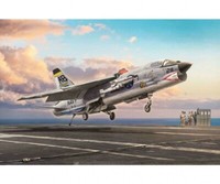 Italeri 1:72 F-8E Crusader Plastik Modellbau