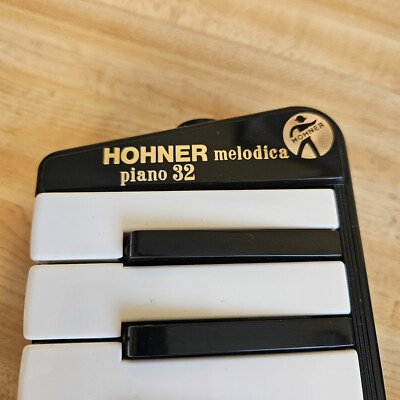 Hohner Melodica Piano 32 COMPLETE w Original Case Stand Tube