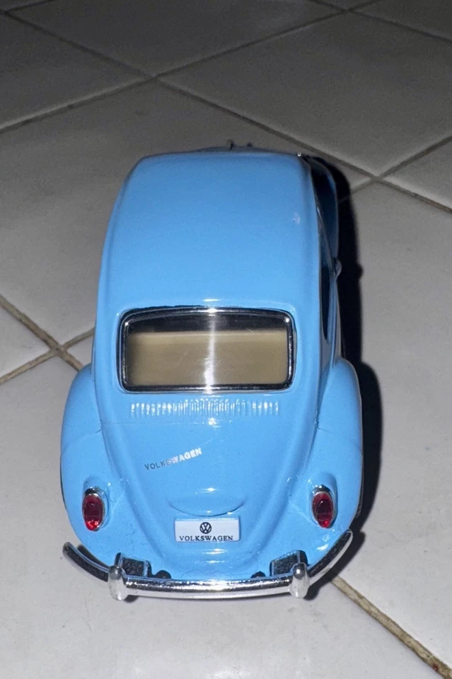 Vehículo de juguete modelo clásico Beetle 1967 diecast retroceso escala 1:32 - azul claro Foto 3 de 4