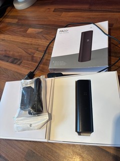 PAX 3 Dry Herb Vaporiser kit Portable with extra charger and insert