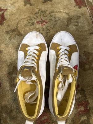 Woman s Shoes Winnie The Pooh Brand, With Pooh On Side Size 9 Do Need Washing