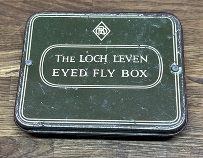 VINTAGE THE LOCH LEVEN EYED FLY BOX TIN 