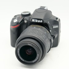 Nikon D3200 + Nikon AF-S DX Nikkor 18-55mm F3.5-5.6G VR Kit - Rivenditore Foto -