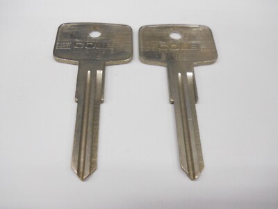 Cole VL5 Key Blank Fits Volvo MG Deloren Bedford X29 VO73 NE24 Lot of 2