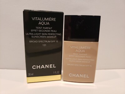 Chanel- Vitalumiere Aqua Ultra Light Skin Perfecting Foundation #121 Caramel-NIB