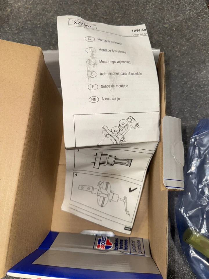 Cilindro maestro de freno LUCAS MC390489 para Mercedes Benz 300CE,300D, E320 MCA39706 Foto 2 de 4