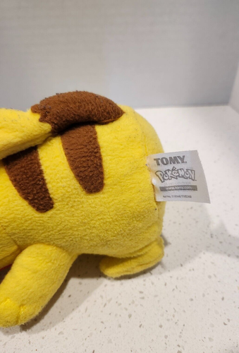 Pokemon Pikachu Plush Stuffed Soft Toy Doll Figure Tomy - Picture 5 of 6