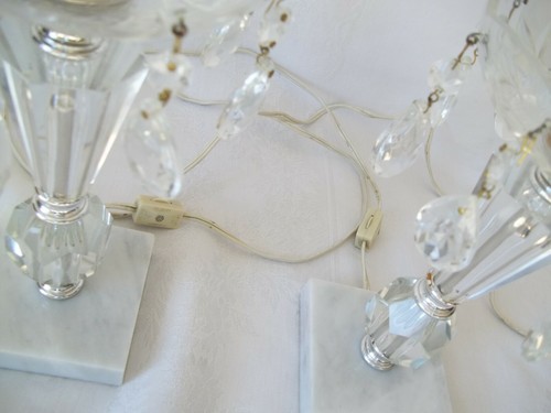 PAIR OF VINTAGE CLEAR GLASS ELECTRIC LAMPS WITH PRISMS/GLOBES Marble Base 17.5" - Picture 5 of 11
