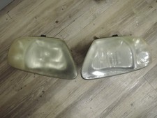 01 Chrysler Town and Country set of Head Lights Headlights