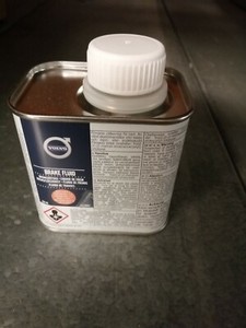 Volvo brake fluid