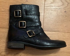 clarks softwear boots