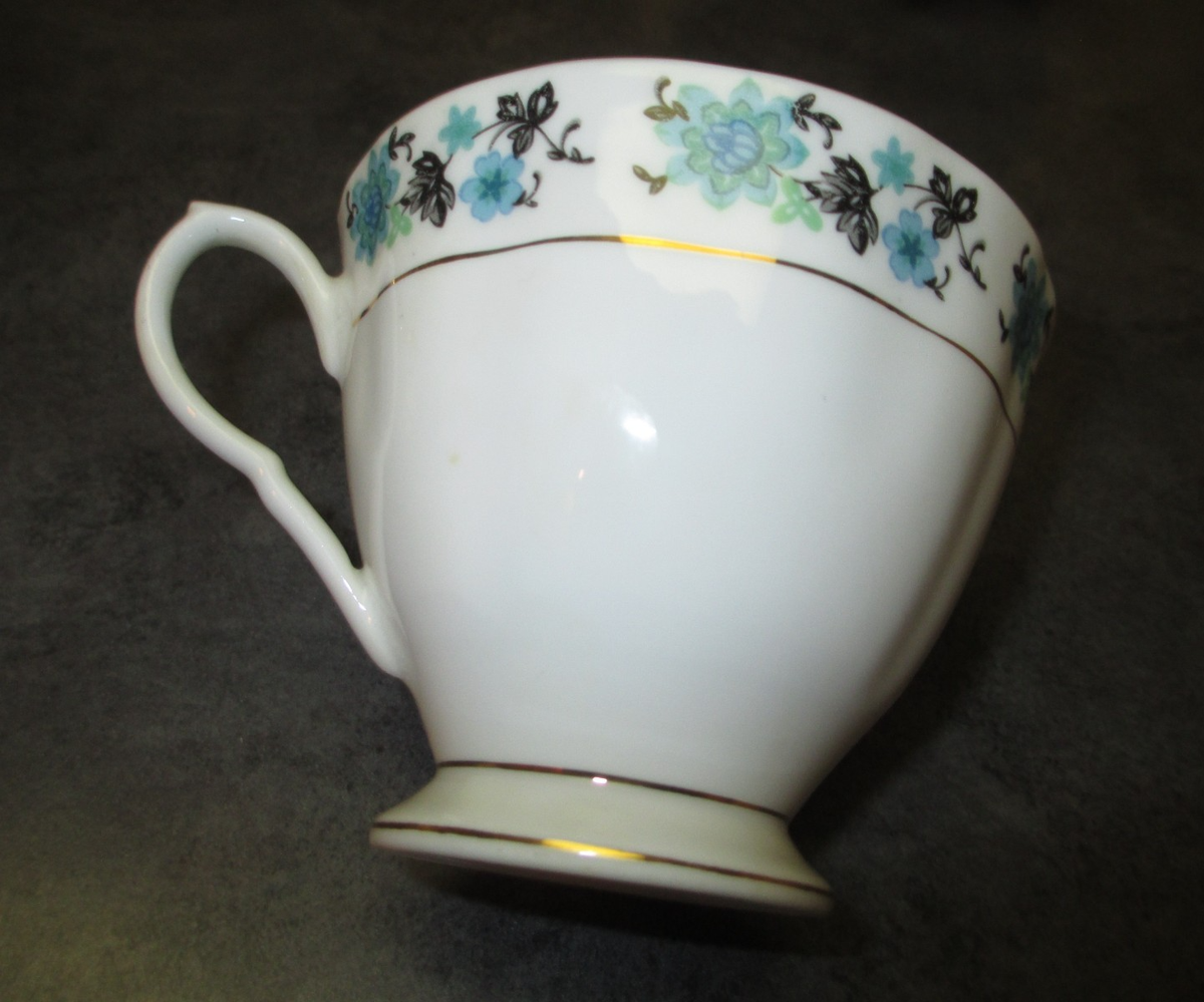 Vtg. China Tea Set for 6, Yong Sheng Porcelain Co. 15 pcs. Sugar  display picture 1