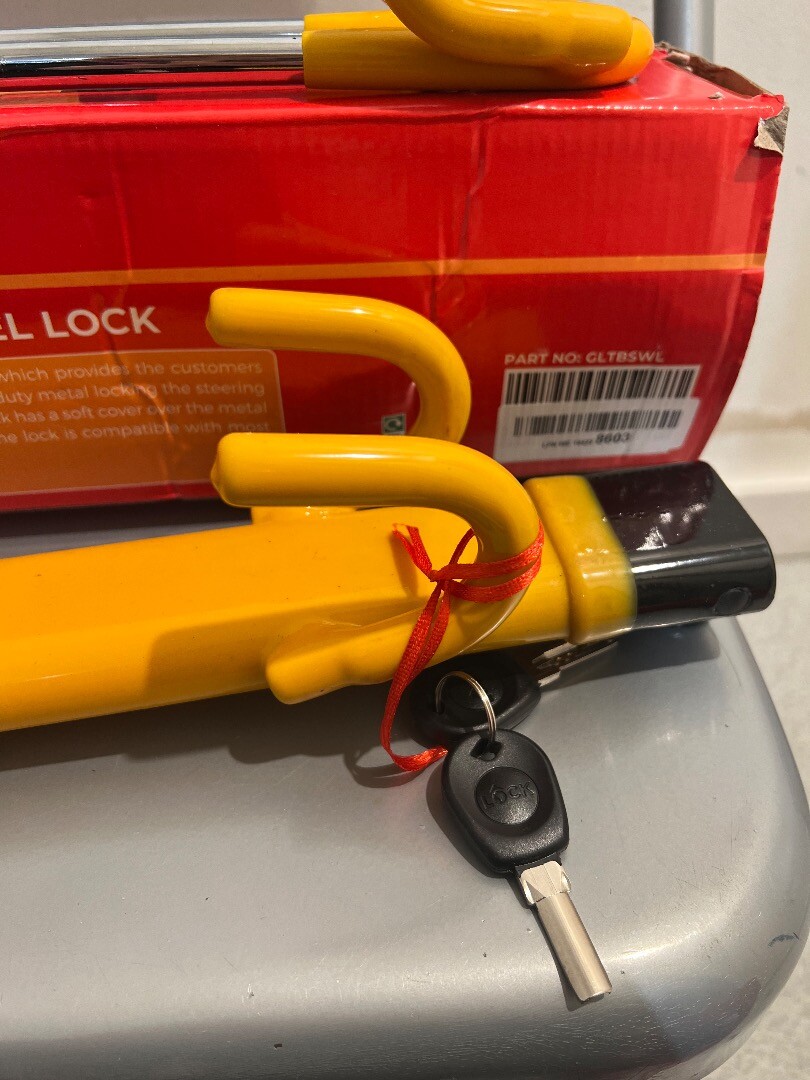 BNIB GADLANE twin bar steering wheel lock CG T14 eBay