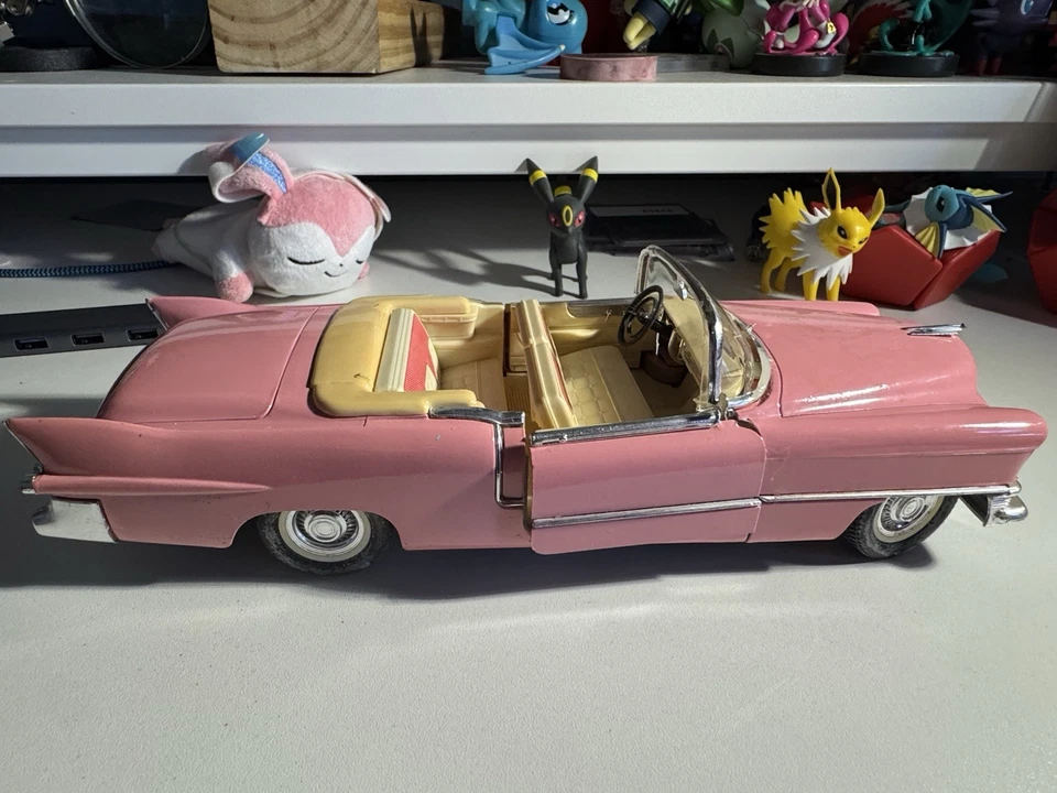 Coche diecast Maisto 1959 rosa Cadillac Eldorado Biarritz escala 1/18 Foto 2 de 4