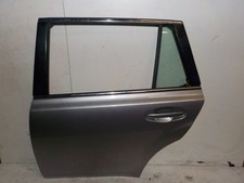 Porte arrière et accessoires Subaru LEGACY