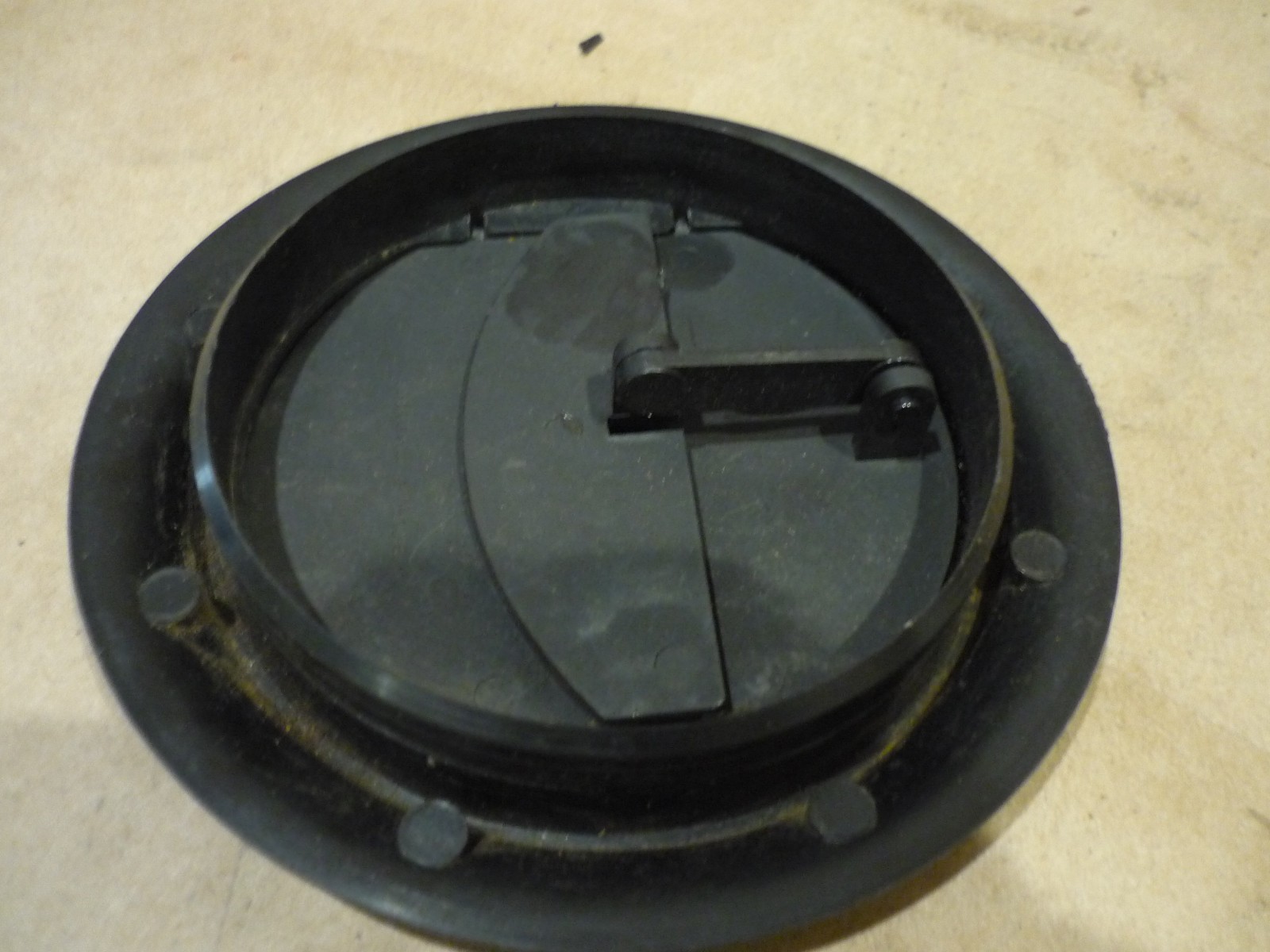 Ferrari 208,288,308,512 - Air Vent  -  P/N 60054301