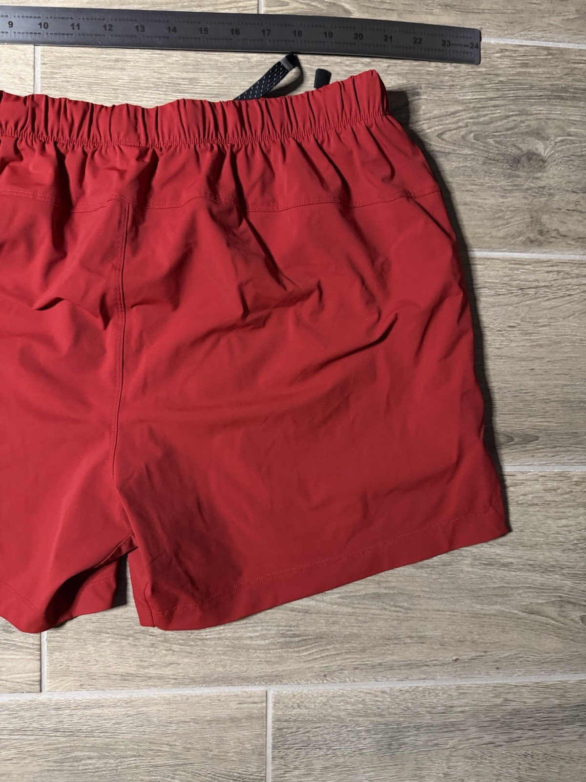 Fabletics Molly Berry Drawstring Shorts Size XL M… - image 11