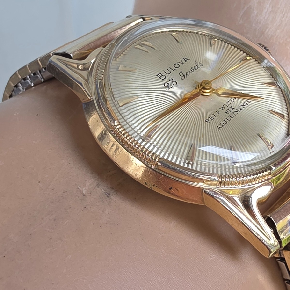 Vintage BULOVA 23“K” men's automatic watch 10K RGP sunburst dial