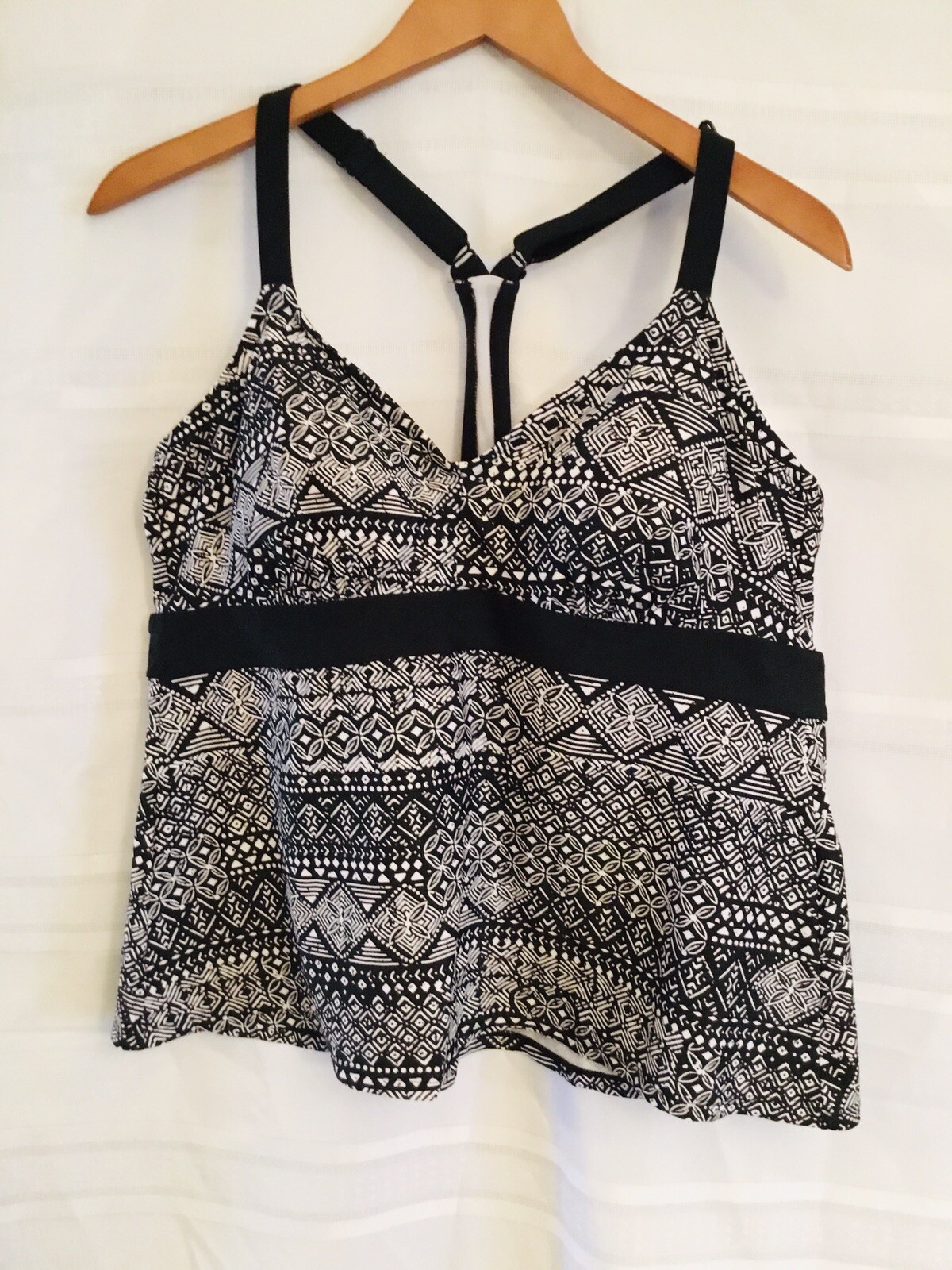 Kona Sol Padded Tankini Swim Top Womens Black And White Racerback Style 16W eBay