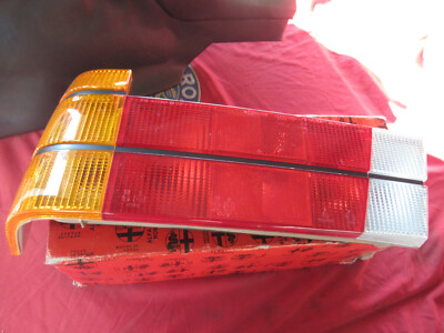 Genuine Alfa Romeo 75 1st Series Rear Left Tail Light Indicator Orange 60527736