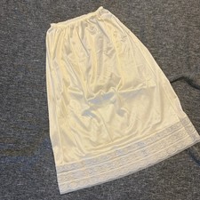 Vintage 100 Antron Nylon Ivory Half Slip W/Lace Trim Size Small