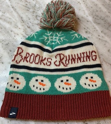 BROOKS Running Unisex Big Pom Beanie Hat Winter Snowman Walking Outside