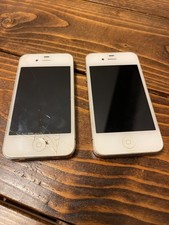Lot of 2 Apple iPhone 4s White Model A1387 EMC 2430-Untested.
