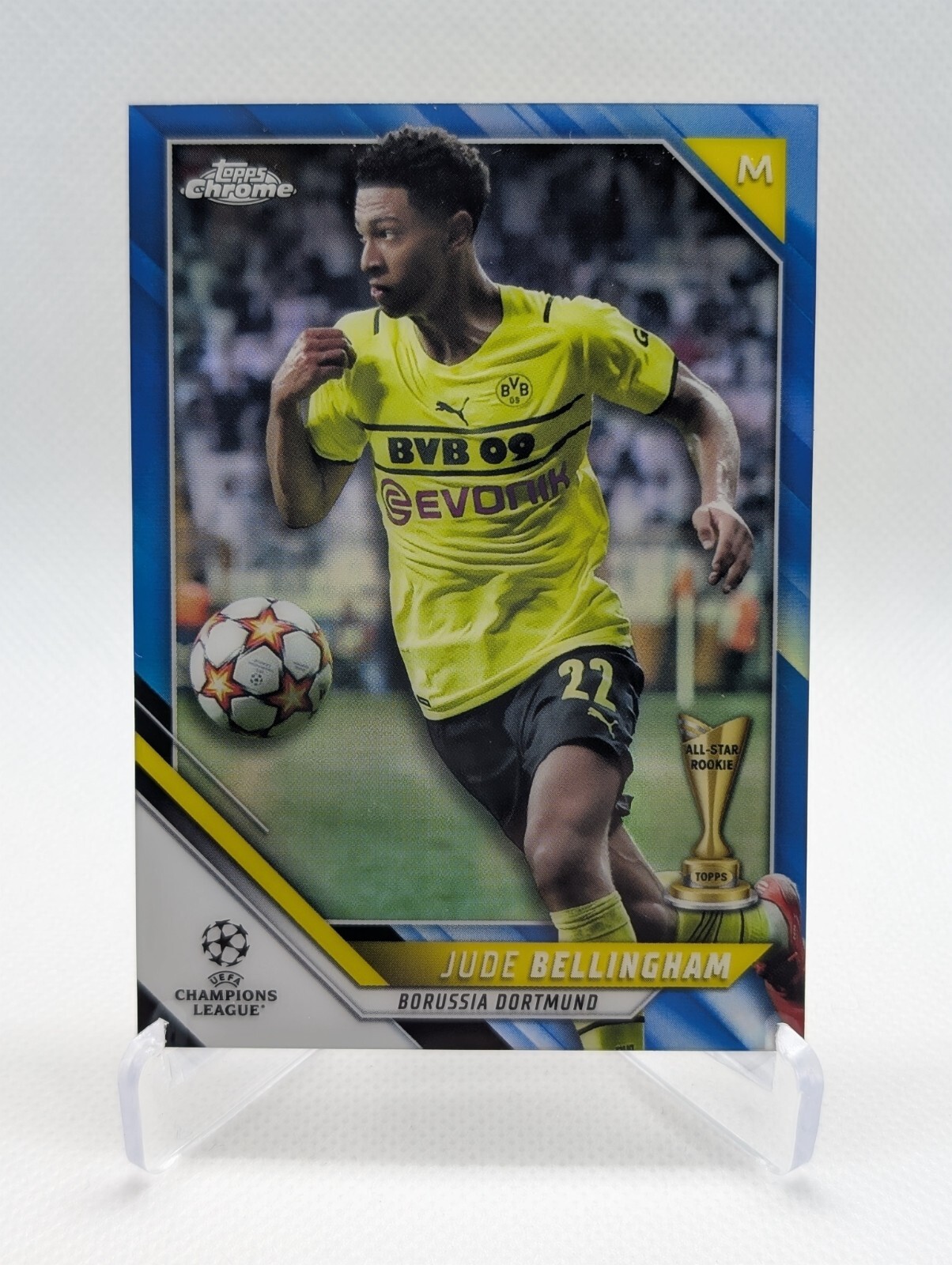 Jude Bellingham 2021-22 Topps Chrome UEFA #58 Blue Refractor/150