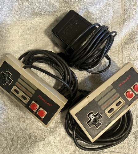 2 Controllers -NES-004 Original Nintendo Vintage Console Wired Replacement+ Cord