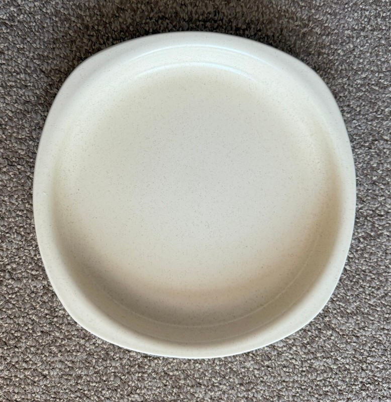 Vintage Anchor Hocking Ceramic Microceram Freezer-Oven-Table 9" Quiche Pie Dish
