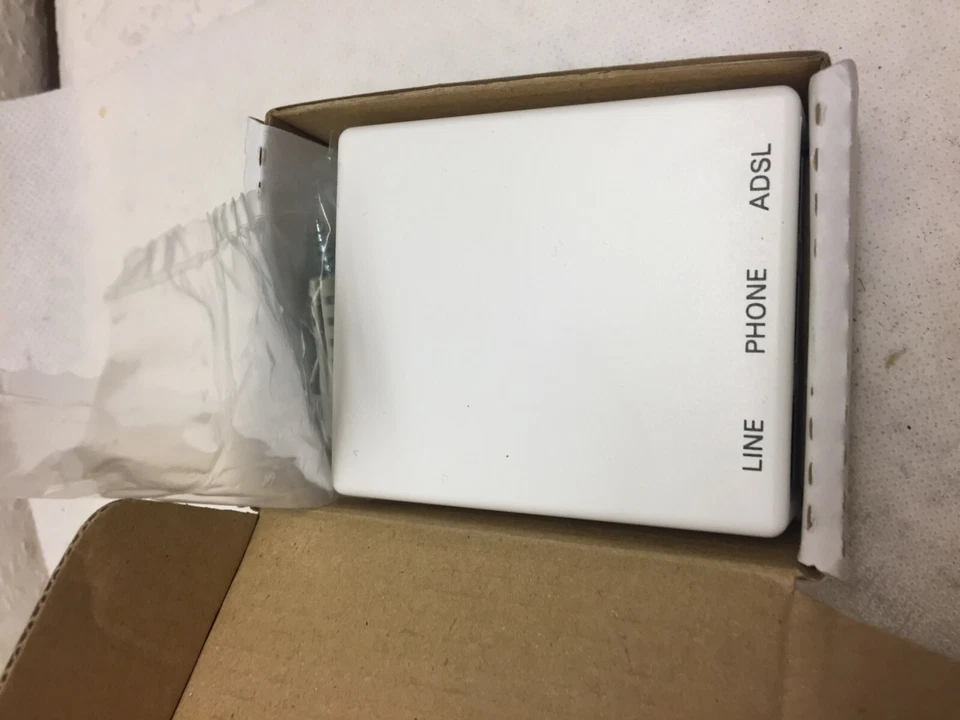 Siemens SpeedStream 4100 Ethernet ADSL Modem COMPLETE SYSTEM NEVER USED - Image 4 of 4