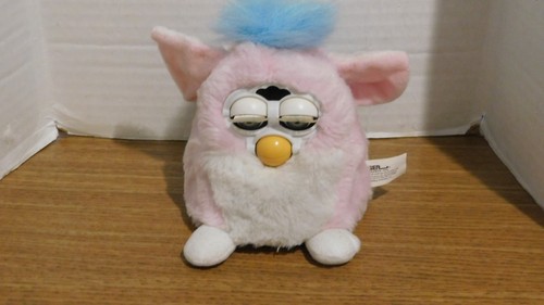 VINTAGE BABY FURBY PINK W/ BLUE HAIR 1999 TIGER TOYS WORKS GREAT