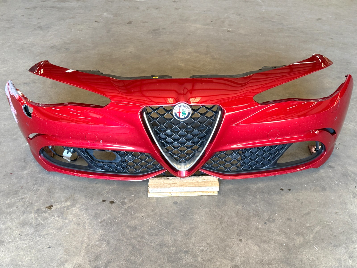 17-22 Alfa Romeo Giulia Quadrifoglio Complete Front Bumper W