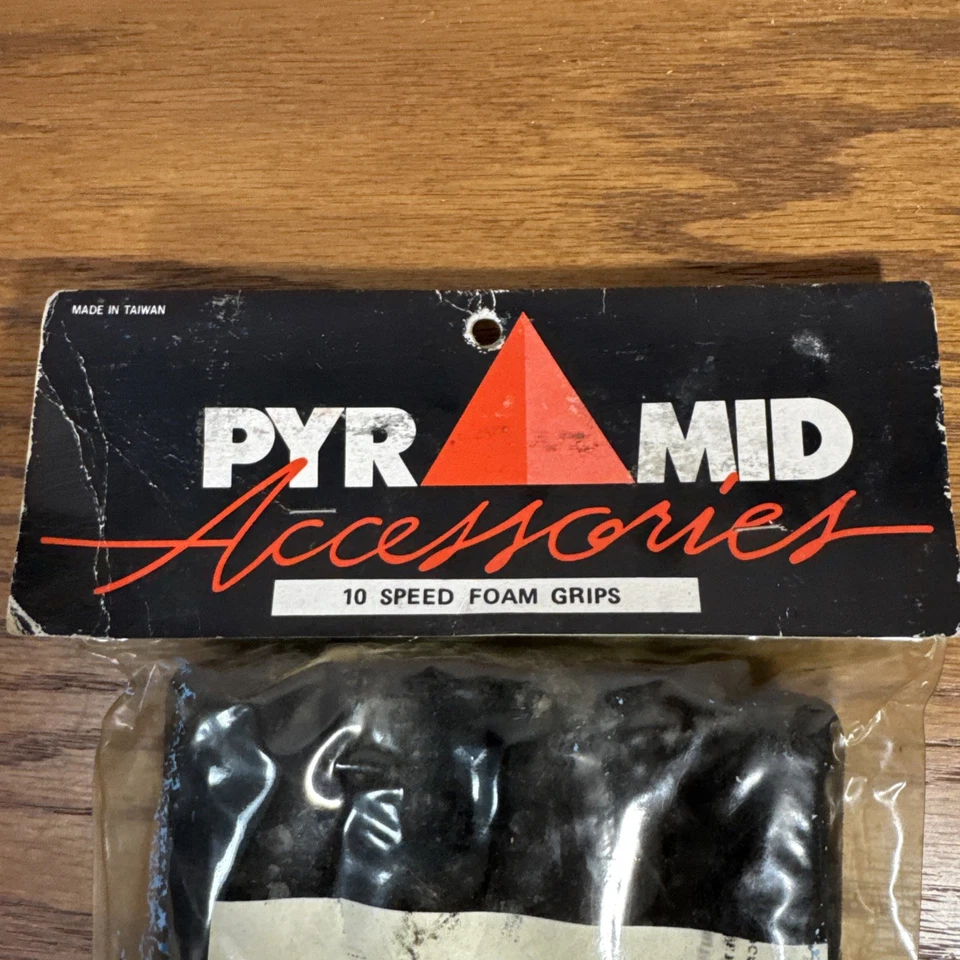 NOS Pyramid Accessories 10 Speed Foam Grips Black - Image 3 of 4