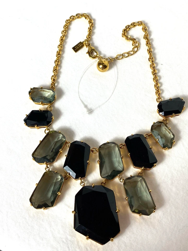 Juego Kate Spade EN Piedra Jet Negro y Piedras Ahumadas Tono Dorado Foto 3 de 4