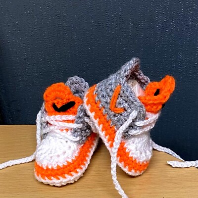 Crochet Newborn Baby First Shoes Booties Boots Slippers Trainers