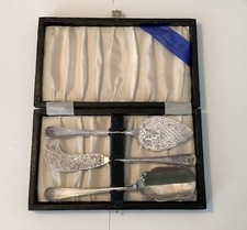 William  Adams Sheffield Silver plate Serving (3) PIECES England In Case