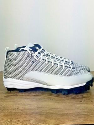 retro 12 baseball cleats