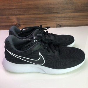 nike 876899